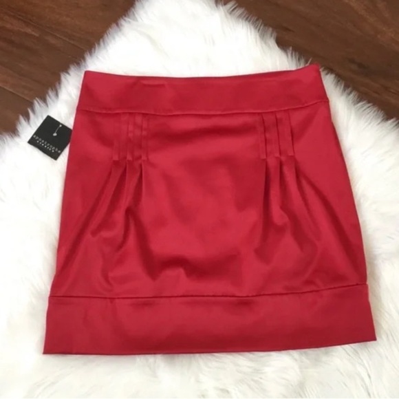 Apostrophe Stretch Cyprus Group Rocket Red Size Silky Skirt 2 NWOT - Picture 9 of 11